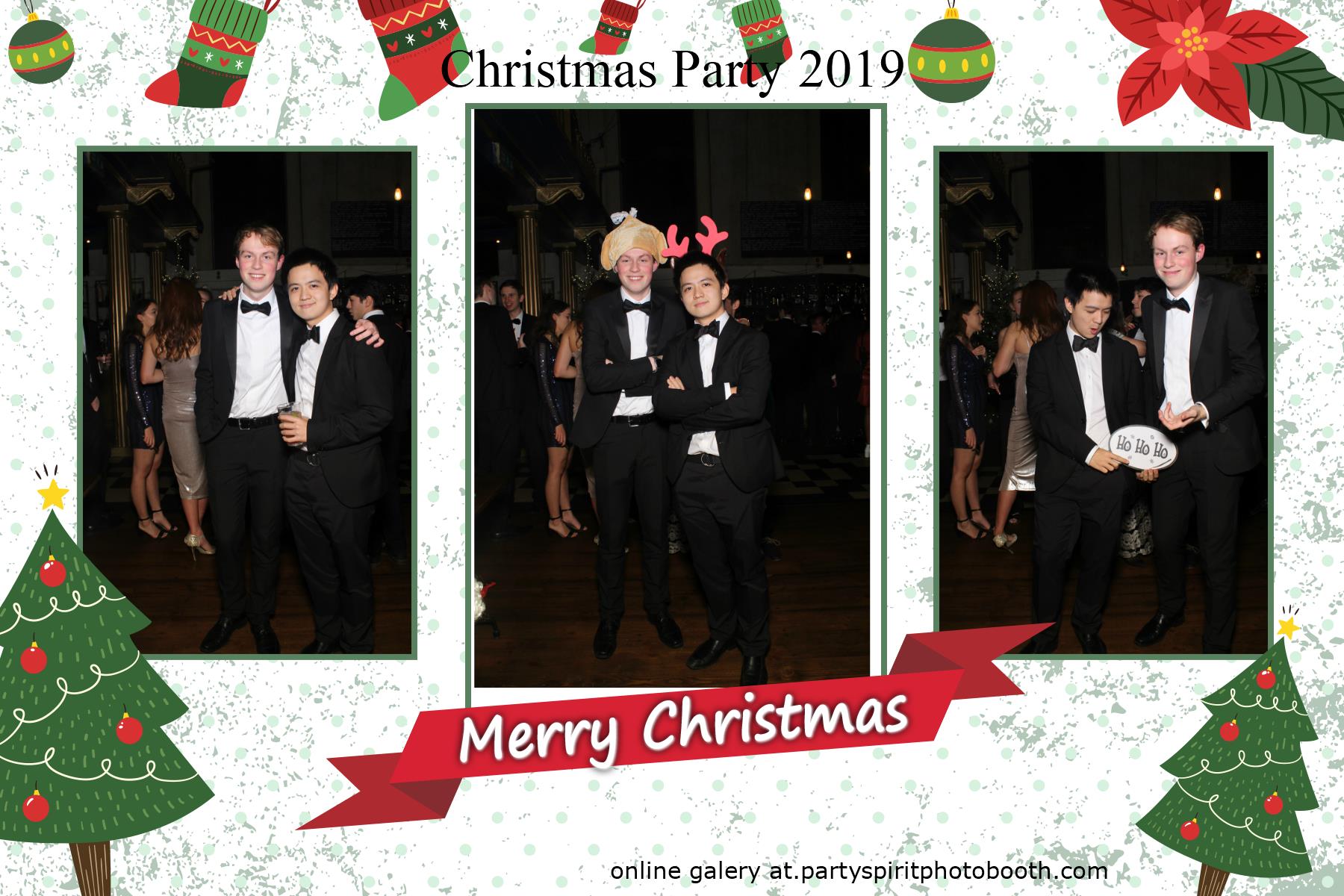 Christmas Party | View more photos from the event at gallery.partyspiritphotobooth.com/u/PartySpiritPhotoBooth/Christmas-Party-0